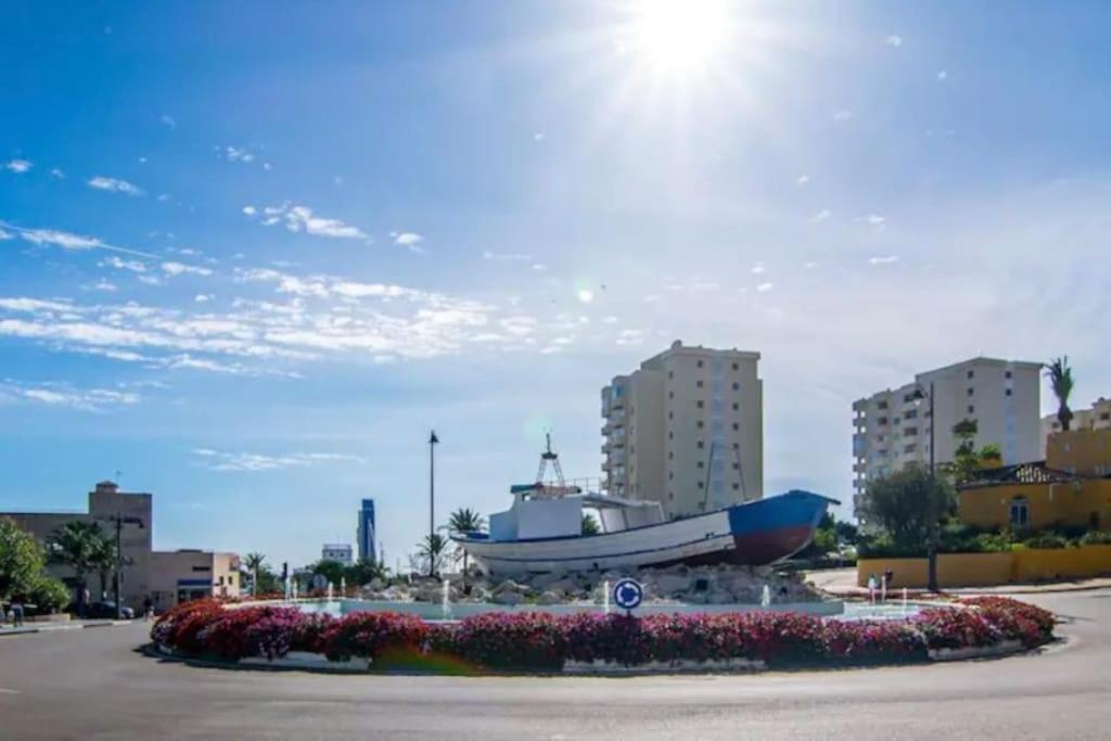 Lovely 1 Bedroom Apartment With Sea Views And Pool Estepona Exterior photo