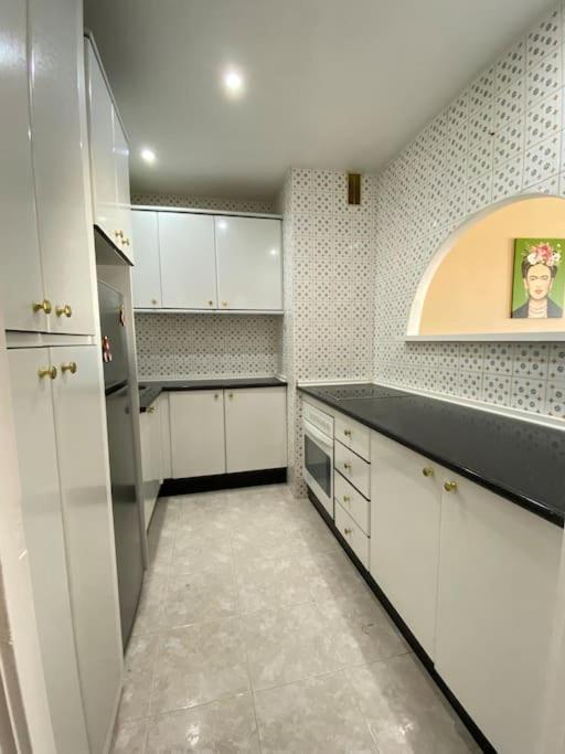 Lovely 1 Bedroom Apartment With Sea Views And Pool Estepona Exterior photo