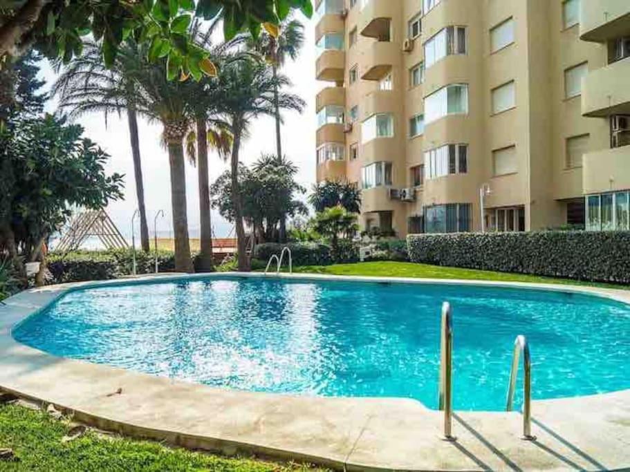 Lovely 1 Bedroom Apartment With Sea Views And Pool Estepona Exterior photo