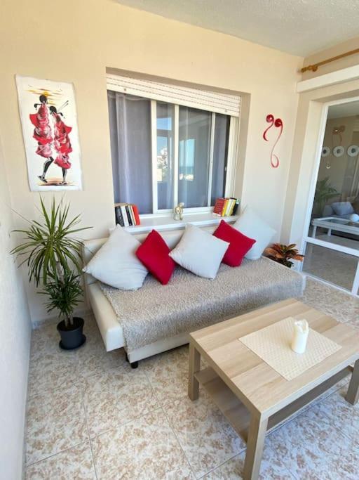 Lovely 1 Bedroom Apartment With Sea Views And Pool Estepona Exterior photo